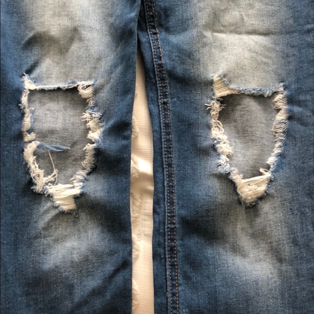 Jeans - Picture 2 of 3